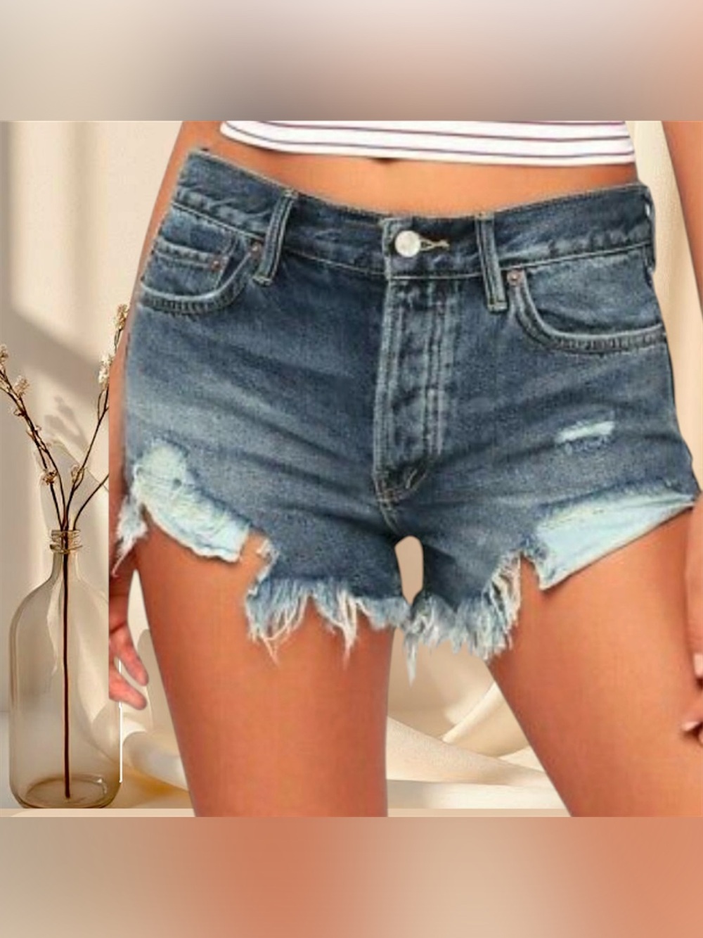 KanCan Dark Wash Distressed Denim Cut Off Jean Shorts